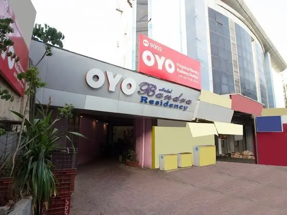OYO Flagship 568 Bandra Mumbai - 1