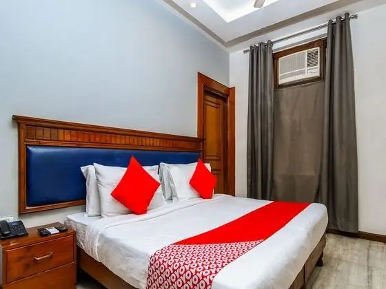 OYO Flagship 632 Kalkaji Mandir - Oda