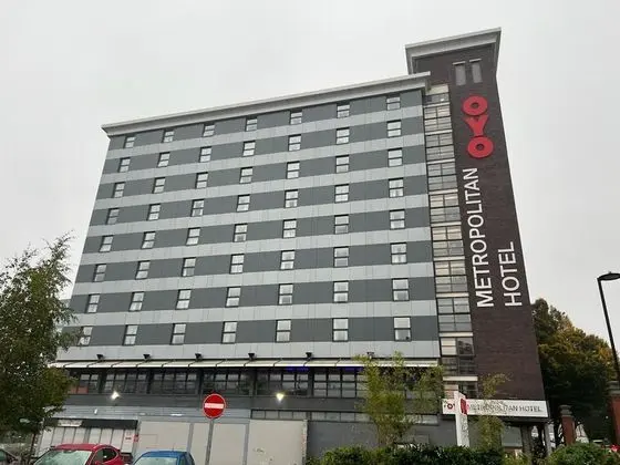 OYO Flagship Sheffield Metropolitan