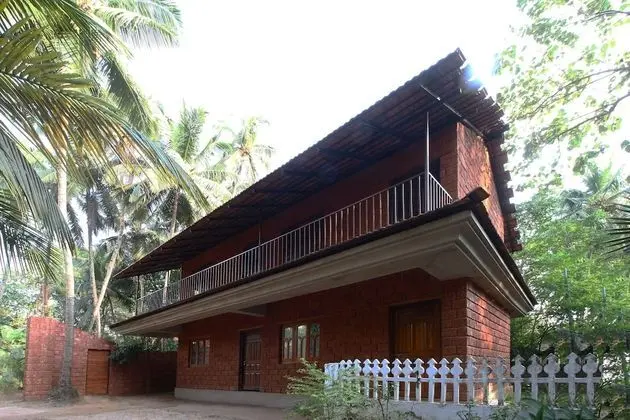 OYO Home 23417 Elegant Studio