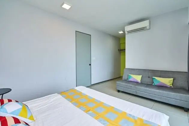 OYO Home 44002 Classic 2br Setia Alam Trefoil. - Oda