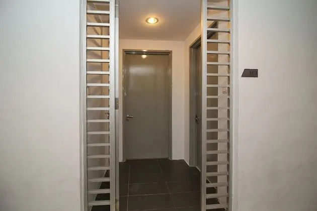 OYO Home 770 Elite 2 Bedroom Taragon Puteri - Dış Mekan