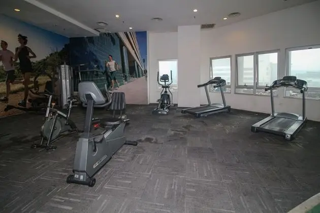 OYO Home 797 Premium 1 Bedroom Taragon Puteri - Fitness
