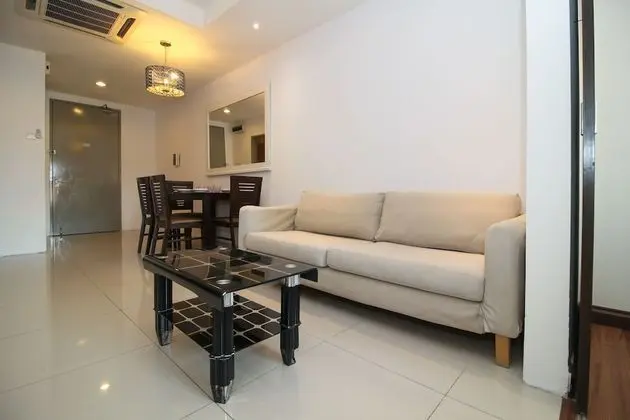 OYO Home 797 Premium 1 Bedroom Taragon Puteri - Lobi