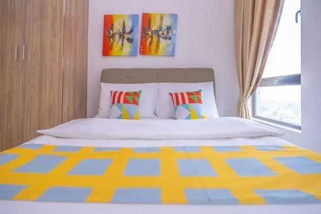 OYO Home 89464 Awesome 1 Bedroom D'summit - Oda
