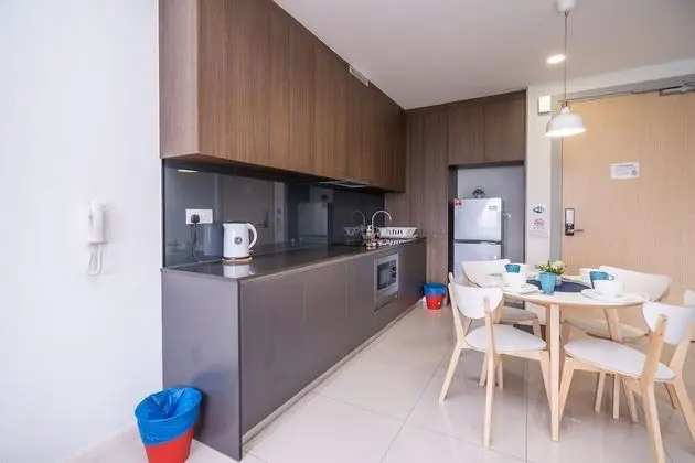 OYO Home 89720 Marvelous 1brGrand Medini - Mutfak