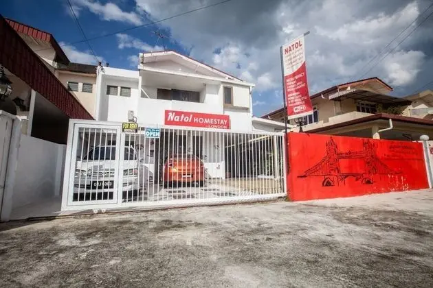 OYO HOME 90260 Natol Homestay London