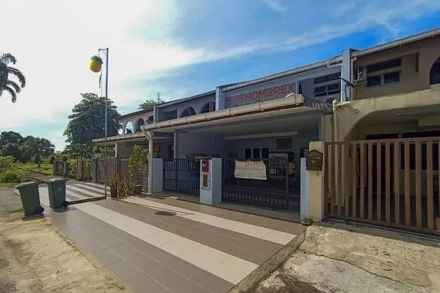OYO HOME 90261 Hom2rex Kuching Homestay