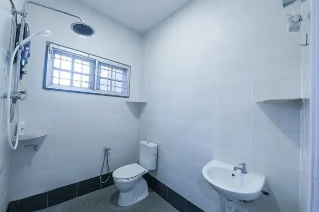OYO Homes 90583 Yogha's Homestay - Banyo Tipleri