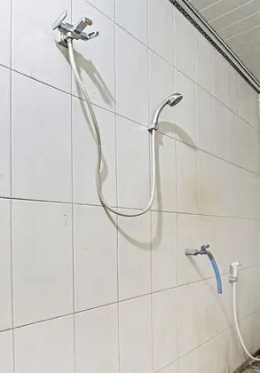 OYO Homes 90948 Desa Wisata Kampung - Banyo Tipleri