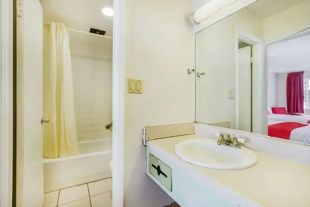 OYO Hotel Jackson South I-55 - Banyo Tipleri