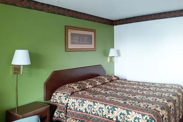 OYO Hotel Kings at Clovis - Öne Çıkan Resim