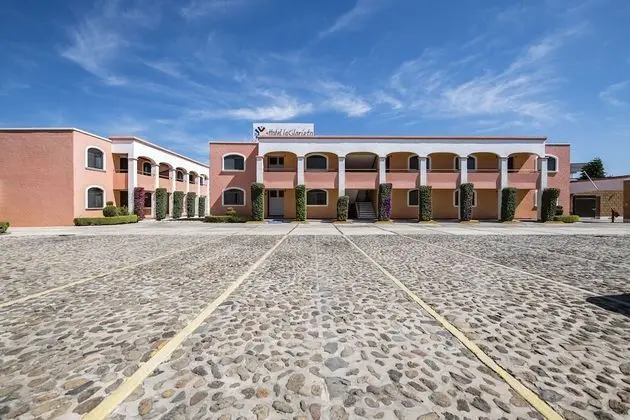 OYO Hotel La Glorieta - 1