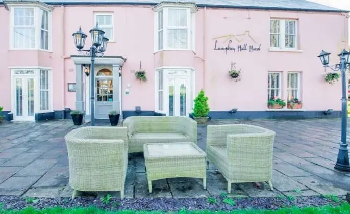 OYO Lamphey Hall Hotel