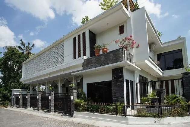 OYO Life 1180 Bunda Haveraka Residence - Dış Mekan