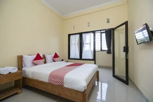 OYO Life 2204 Griya Hita