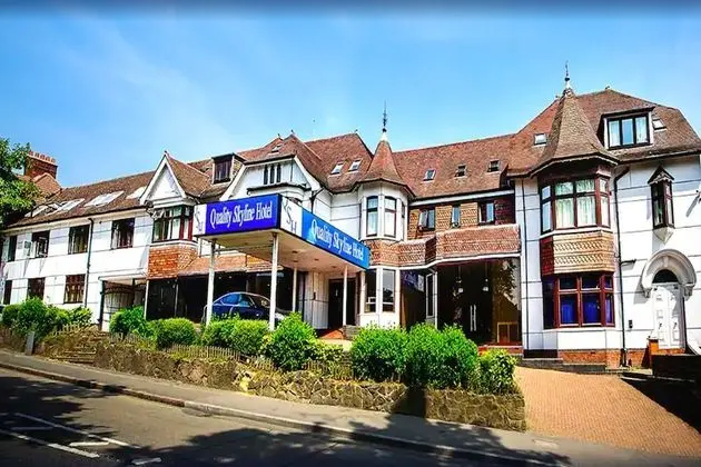 OYO Luton Hotel