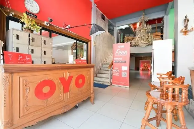 OYO Maesri Resort - Lobi