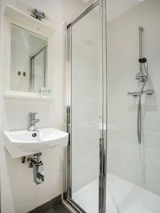 OYO Mystay Inn - Banyo Tipleri