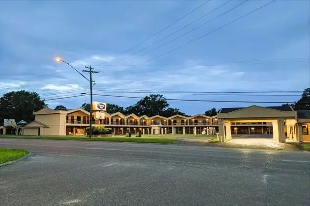 Oyo Hotel Opp Al, Floral Hwy