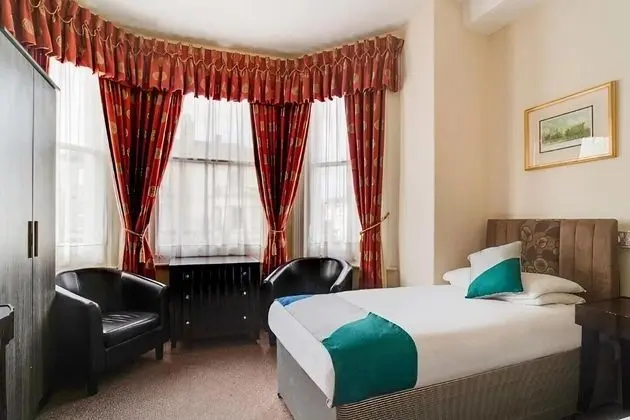 OYO The Palm Court Hotel - Genel