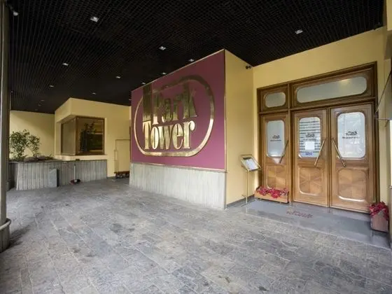 OYO Park Tower Hotel