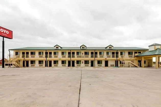 OYO Hotel Pearsall I-35 East - Dış Mekan
