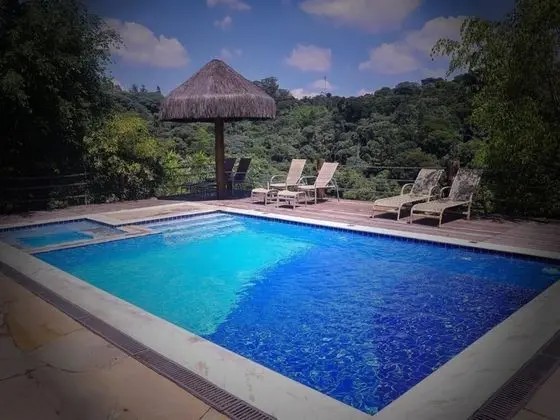 OYO Pousada e Hotel Putini - Havuz