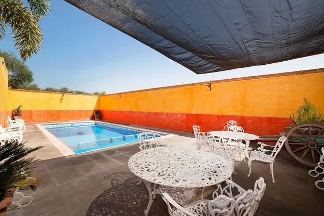 OYO Hotel Villas De San Miguel Media Luna - Havuz