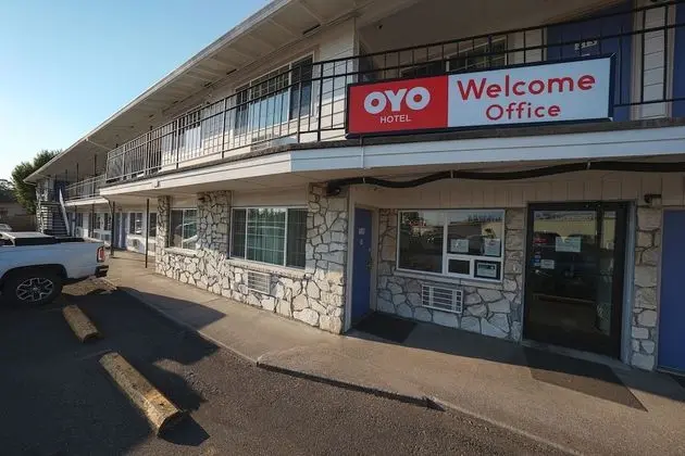 OYO Hotel St. Helens, OR - Lobi
