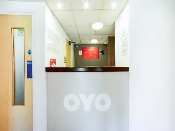OYO Sunrise Hotel - Lobi