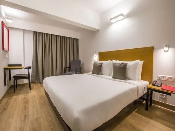 OYO Townhouse 022 Koregaon Park Pune - Öne Çıkan Resim