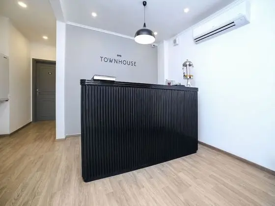 OYO Townhouse 062 Cyber City - Lobi