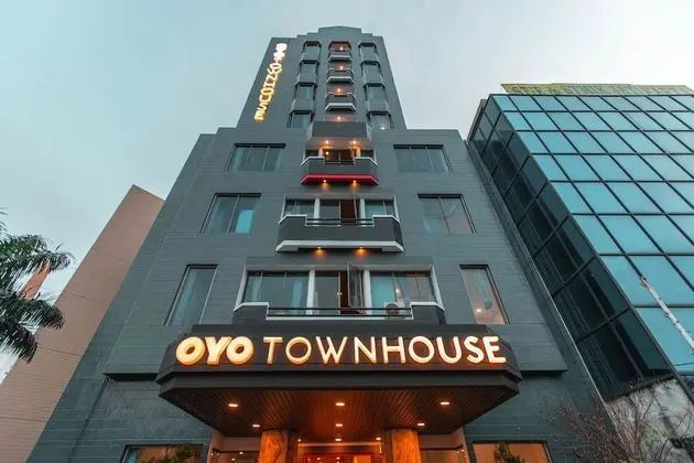 OYO Townhouse 1 Hotel Salemba