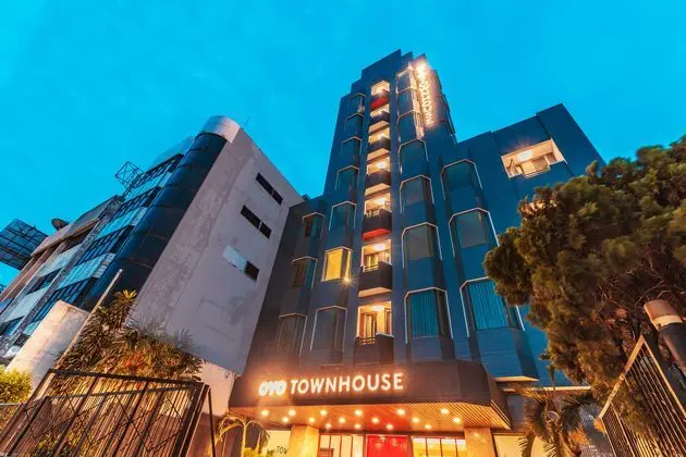 OYO Townhouse 2 Hotel Gunung Sahari