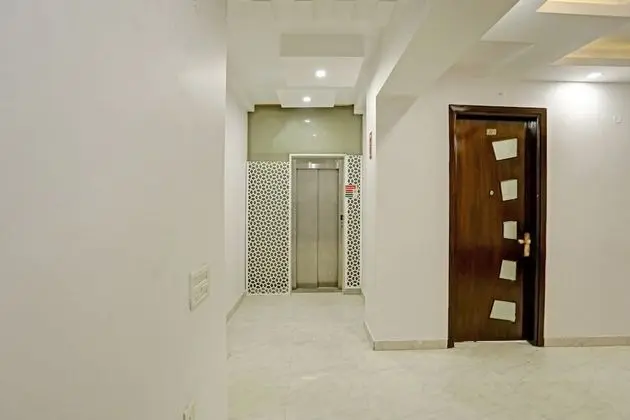 OYO Townhouse 771 Royal Mirage - Lobi