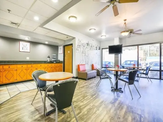 OYO Townhouse Inn Jacksonville AR - Yerinde Yemek
