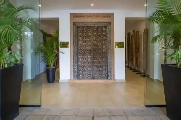 The Oyster Bay Hotel Suites - Dış Mekan