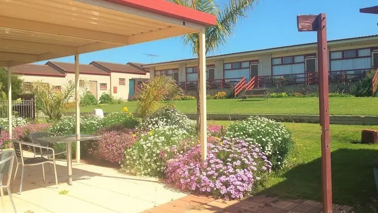 Oyster Court Apartments - Dış Mekan