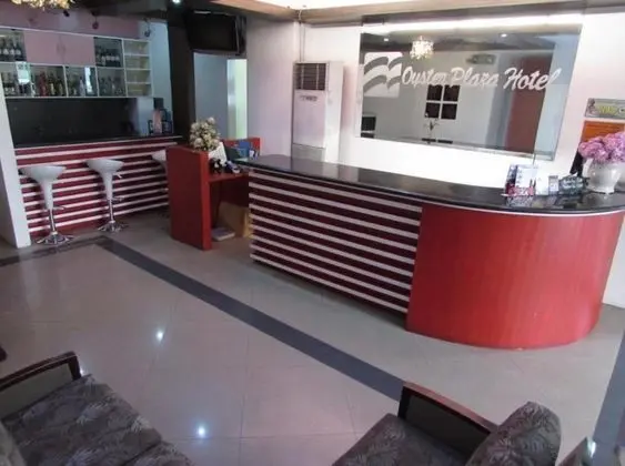 Oyster Plaza Hotel - Lobi