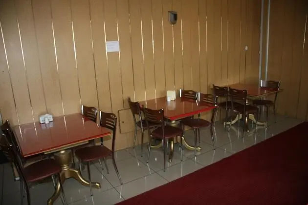 Öz Otel Altınbaşak - Restoran