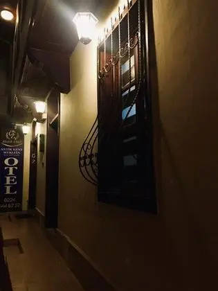 Oz Butik Otel Antik Kent Myrleia - Lobi