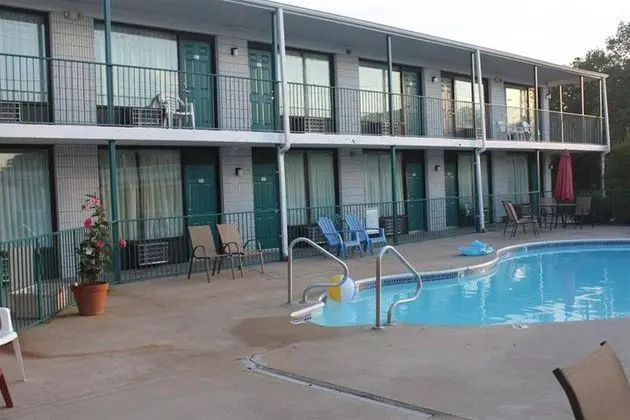 Ozark Valley Inn - Genel