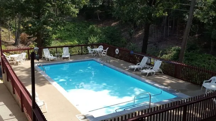 Ozarka Lodge - Havuz