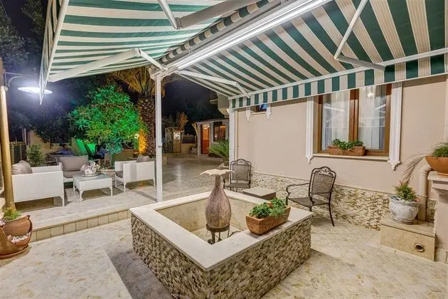 Özerbey Konağı Otel - Lobi