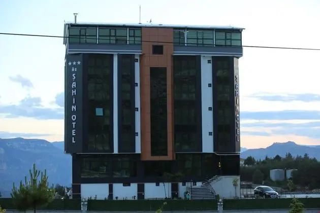 Özşahin