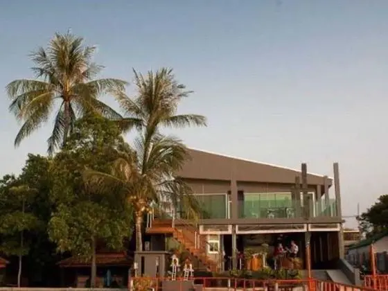 P10 Samui