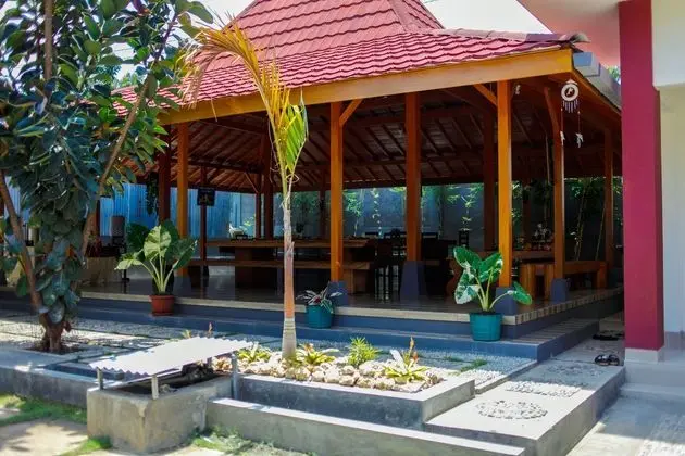 PAVILLA LABUAN BAJO