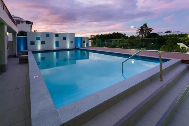 Pacific Hotel Cairns - Havuz