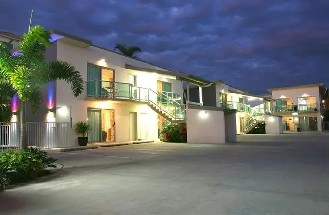 Pacific Coast Motel - Dış Mekan